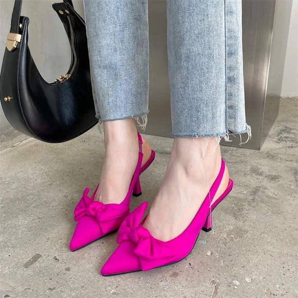 Pink Pumps - Picture 1 of 1